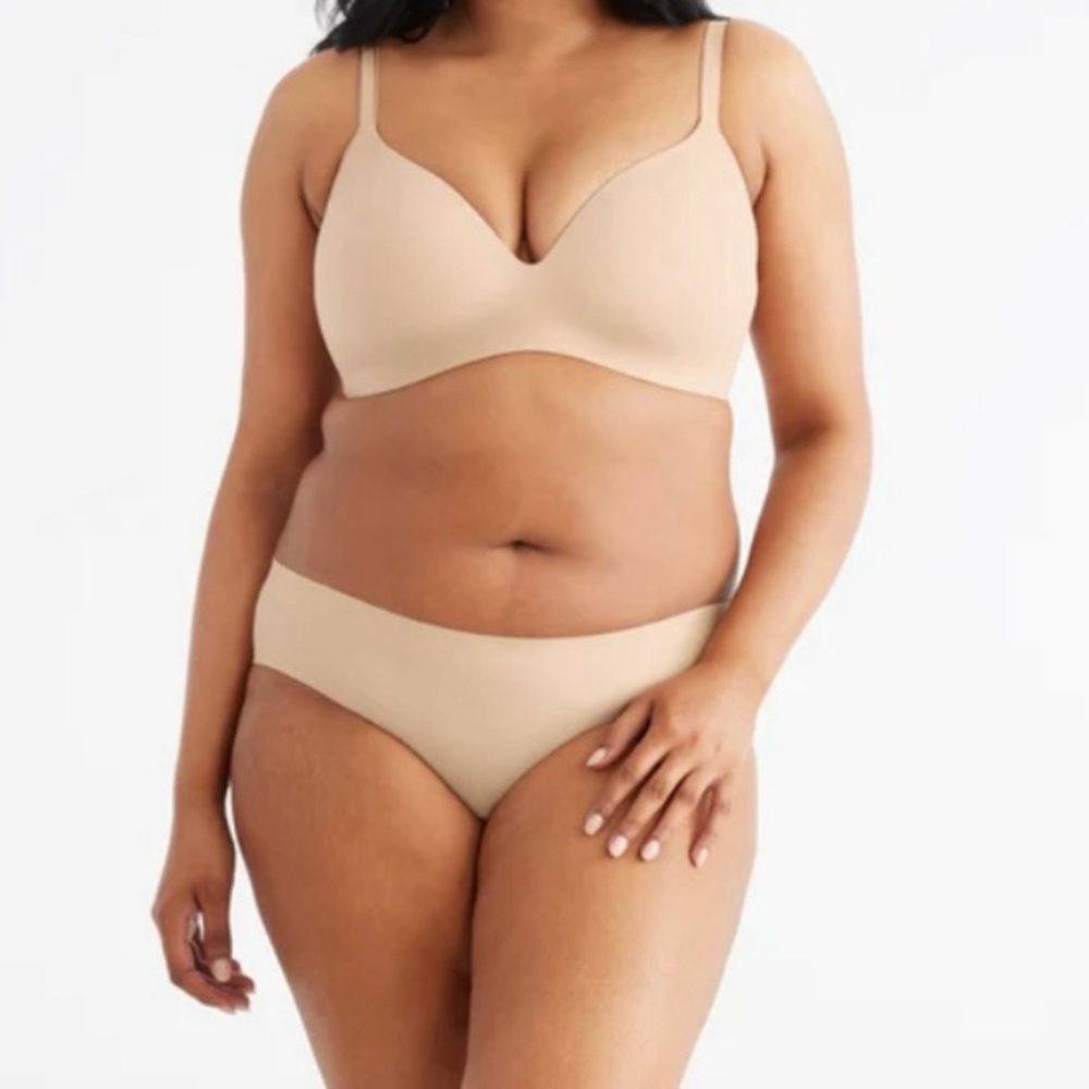 Knix Wing Woman Contour bra. 🤎